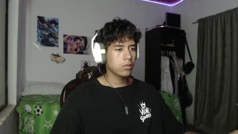 Snapshot of sharky_g chatting on December 31, 2024, 5:33 am Frqnko online show from December 31, 2024, 5:33 am