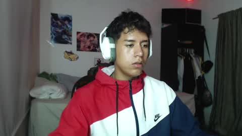 Snapshot of sharky_g chatting on January 2, 2025, 10:16 am Frqnko online show from January 2, 2025, 10:16 am