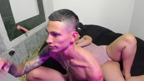 Snapshot of sharlot07 chatting on March 3, 2025, 11:33 am Sharlot07 online show from March 3, 2025, 11:33 am