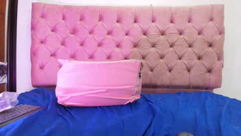 Sharlott online show from December 30, 2024, 6:05 pm