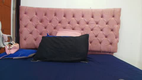 Sharlott online show from January 16, 2025, 11:58 am