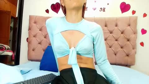 Snapshot of sharlott_kiss chatting on February 21, 2025, 11:55 am Sharlott online show from February 21, 2025, 11:55 am