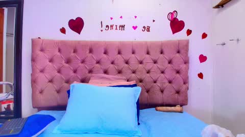 Snapshot of sharlott_kiss chatting on February 25, 2025, 12:03 pm Sharlott online show from February 25, 2025, 12:03 pm