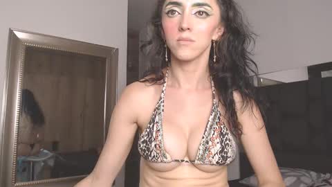 Snapshot of sharlotte__boobs chatting on January 9, 2025, 12:35 am Sharlotte online show from January 9, 2025, 12:35 am