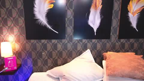 Sharom  online show from March 30, 2026, 7:04 pm