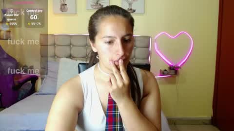 ESTEFI  online show from July 19, 2026, 2:32 pm