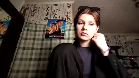 Nika online show from May 2, 2026, 4:23 pm