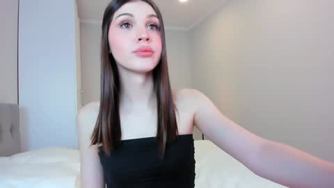 Snapshot of sharonforever chatting on December 29, 2024, 10:45 am Sharon online show from December 29, 2024, 10:45 am