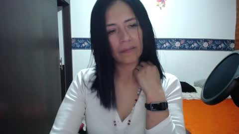 Snapshot of sharoon__cherry_ chatting on September 30, 2025, 10:31 am sharon online show from September 30, 2025, 10:31 am