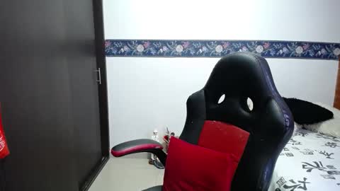 Snapshot of sharoon__cherry_ chatting on October 24, 2025, 11:39 am sharon online show from October 24, 2025, 11:39 am