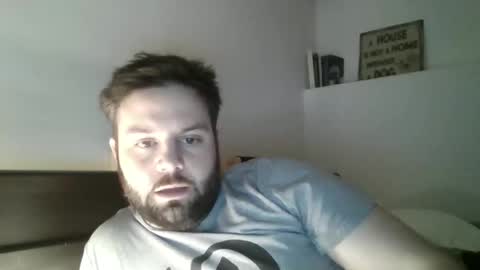 Snapshot of shawn354119215 chatting on March 17, 2026, 8:39 am New online show from March 17, 2026, 8:39 am