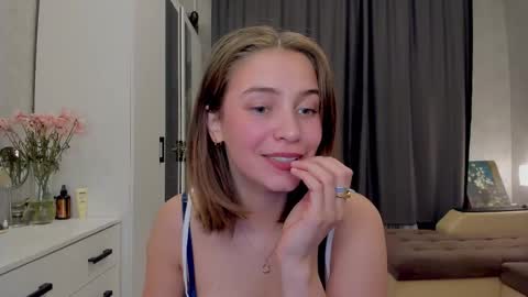 shawty__mariaa online show from September 16, 2025, 4:19 pm