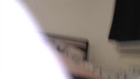 Luna online show from November 2, 2025, 7:05 pm