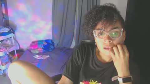 Shayna online show from February 8, 2025, 4:14 am