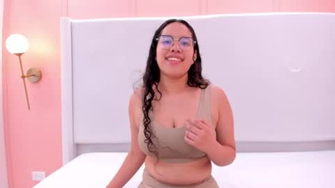 shayra_alina online show from July 8, 2026, 9:41 pm
