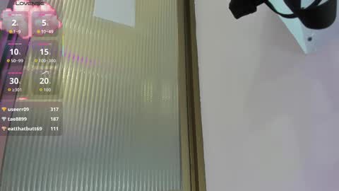 Snapshot of shayra_boobs1 chatting on October 18, 2025, 11:33 am Shayra online show from October 18, 2025, 11:33 am