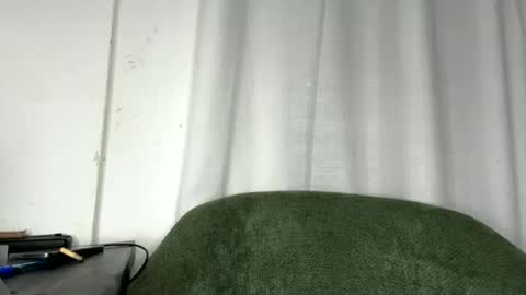 Thick babe online show from June 4, 2026, 3:23 am