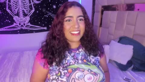 Snapshot of sheeylaroee chatting on January 4, 2025, 2:14 am Heidy online show from January 4, 2025, 2:14 am