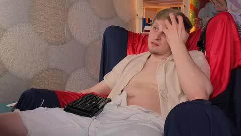 Snapshot of shelbytruck chatting on November 6, 2025, 8:54 pm Vincente online show from November 6, 2025, 8:54 pm