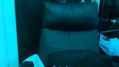 Snapshot of shelikes2play412 chatting on March 1, 2026, 5:31 am Aquarius69 online show from March 1, 2026, 5:31 am