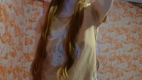 Erika online show from July 10, 2026, 7:27 pm