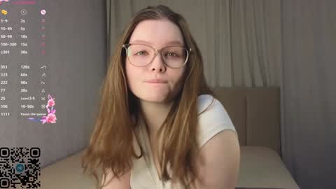 Snapshot of shelleyhayworth chatting on January 31, 2025, 3:41 am Kira online show from January 31, 2025, 3:41 am