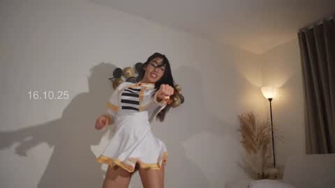  In instagram shena nomy online show from October 16, 2025, 11:06 pm