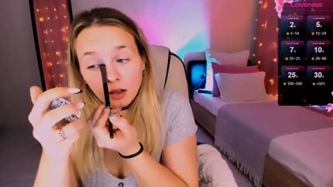 Snapshot of sherill_brill chatting on January 29, 2025, 3:04 pm Sheril online show from January 29, 2025, 3:04 pm