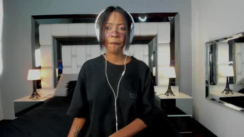 Sherlynchantels Cam online show from December 8, 2024, 7:43 pm