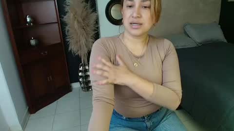 sheryl_jones online show from May 15, 2026, 1:07 pm