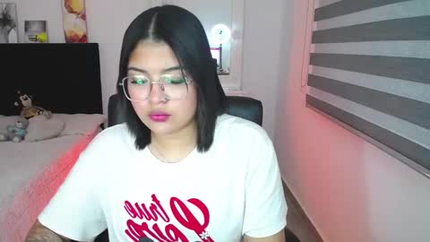 Snapshot of sheryl_stone2 chatting on February 2, 2025, 6:15 am Sheryl Stone2 online show from February 2, 2025, 6:15 am