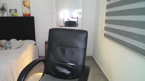 Snapshot of sheryl_stone2 chatting on February 4, 2025, 6:25 am Sheryl Stone2 online show from February 4, 2025, 6:25 am