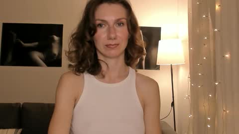 Snapshot of shesleepsnaked chatting on February 15, 2026, 6:37 pm shesleepsnaked online show from February 15, 2026, 6:37 pm