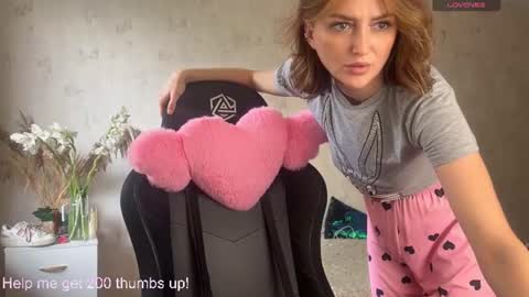 Vanessa online show from July 27, 2026, 11:50 am