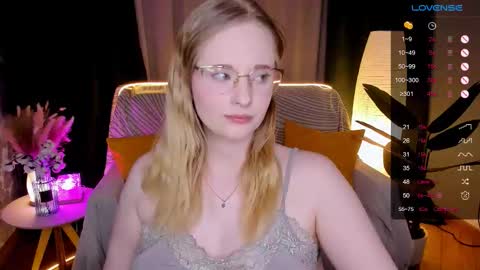 Hello guys my name is Aemilia online show from February 20, 2026, 8:38 am