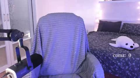 Bella  online show from December 26, 2024, 1:18 am