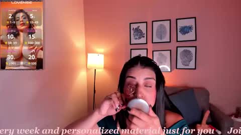 Sheyla online show from March 29, 2026, 4:12 am