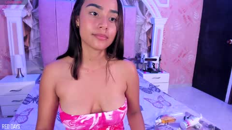 Snapshot of sheyla_sweet19 chatting on December 28, 2024, 6:06 am Sheyla online show from December 28, 2024, 6:06 am