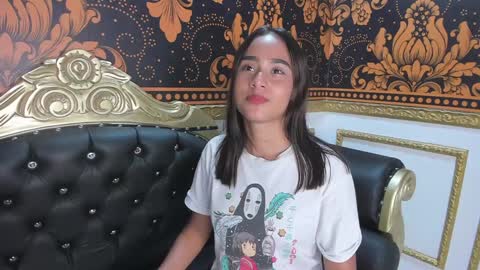 Snapshot of sheyla_sweet19 chatting on January 6, 2025, 10:26 pm Sheyla online show from January 6, 2025, 10:26 pm