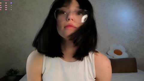 Iris online show from November 26, 2025, 11:11 am