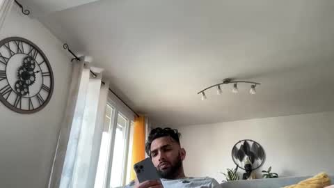 shida109 online show from April 18, 2026, 11:25 am