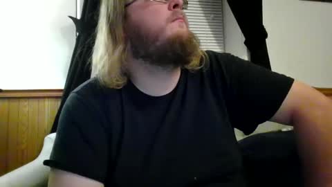 Snapshot of shifty885 chatting on December 14, 2024, 1:39 am shifty885 online show from December 14, 2024, 1:39 am