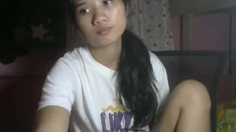 shimmering_kate online show from December 14, 2024, 2:12 am