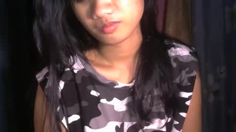 shimmering_kate online show from February 5, 2025, 1:33 pm