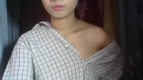 shimmering_kate online show from February 7, 2025, 11:13 pm