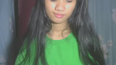 shimmering_kate online show from March 4, 2025, 11:43 pm