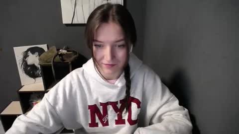 Jesica online show from April 29, 2026, 7:23 am