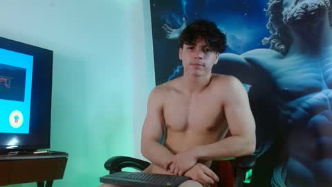 Snapshot of shinobi_grey chatting on January 5, 2025, 6:35 pm .. shinobi .. online show from January 5, 2025, 6:35 pm