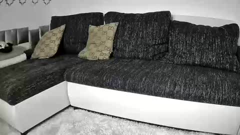 Snapshot of shirina2000 chatting on December 1, 2025, 11:48 am Shirina online show from December 1, 2025, 11:48 am