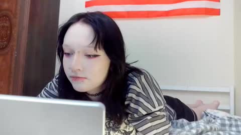 Luna online show from January 18, 2026, 8:18 am